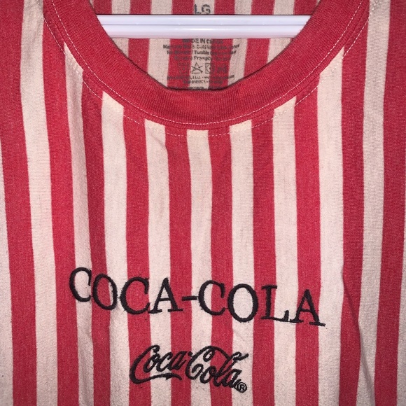 red & white striped coca-cola t-shirt - Picture 2 of 2